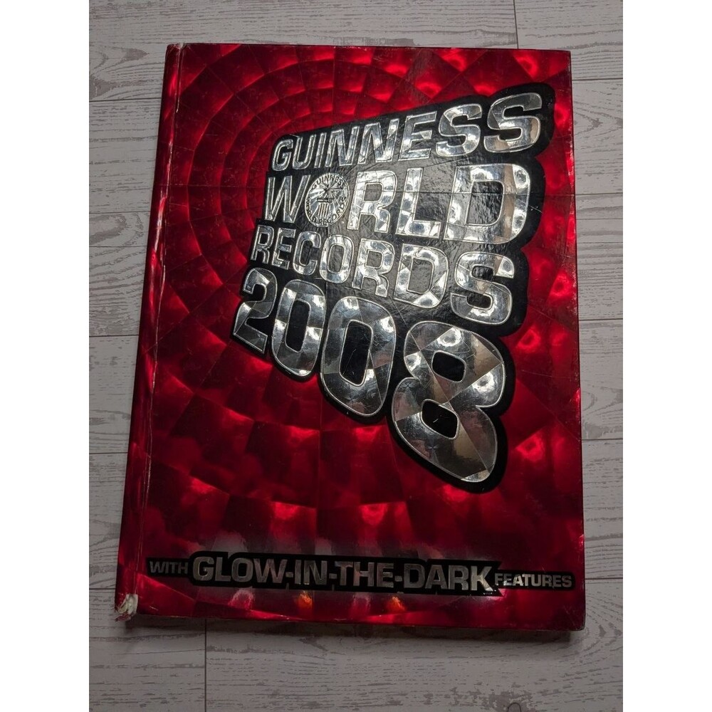 Guinness World Records 2008 Hardcover Book Red Glow In The Dark Y2K